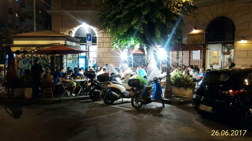 I Gerani Rossi Hotell Roma Eksteriør bilde